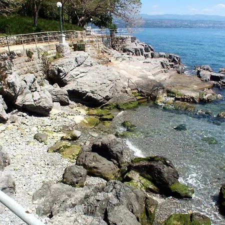 With A Parking Space Lovran, Opatija - 7738 Lovran